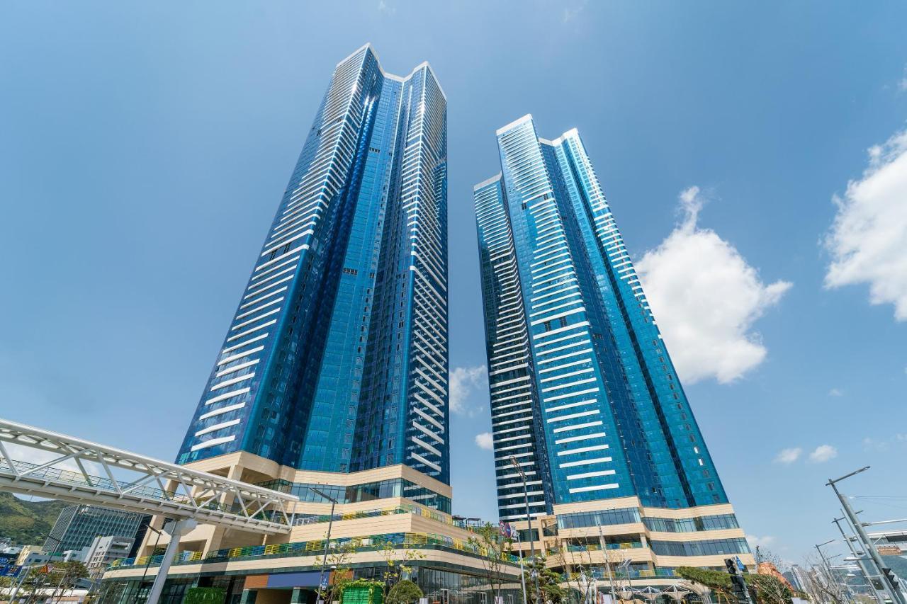 Le Collective Busan Station Экстерьер фото